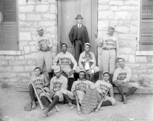 Afroamerikanische Baseballspieler vom Morris Brown College, Atlanta, Georgia, um 1899 (Gelatinesilberdruck)