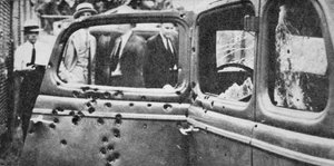 Bonnie und Clydes durchlöchertes Auto