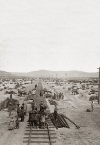 Bau der Central Pacific Railways im Jahr 1869 - Nevada - Arbeiter bauen die Eisenbahnlinien der Central Pacific Company, um die erste nordamerikanische transkontinentale Eisenbahn zu bauen. (Central Pacific Railroad Company)