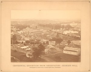 Ansicht der Centennial International Exhibition, vom Observatorium, Georges Hill, Philadelphia, 1876 (Silberalbuminabzug) von American Photographer