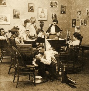 Detail aus McCarthys Wake (Teil 1), 1899 (Stereograph) von American School