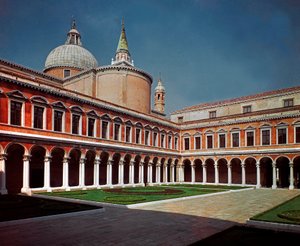Renaissance-Architektur: Blick auf den Kreuzgang der Kirche San Giorgio Maggiore, entworfen vom Architekten Andrea Palladio (1508-1580) 1566 Venedig, Italien von Andrea Palladio