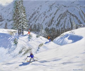 Drei Skifahrer, Kitzbühel, Österreich, 2024 von Andrew Macara