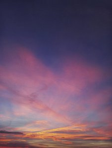 Lebendiger Sonnenuntergangshimmel