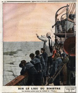 Am Ort des Unglücks, die letzten Gebete für die Opfer der Titanic. Auf seiner Jungfernfahrt von Southampton nach New York stieß der britische Transatlantikliner „Die Titanic“ in der Nacht vom 14. April auf einen Eisberg.