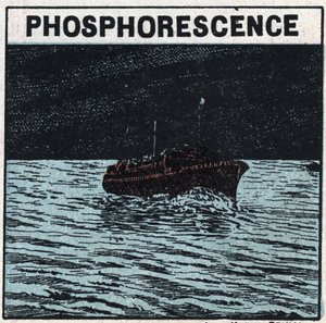 Phosphoreszenz: Die Spur eines Bootes hinterlässt nachts ein Lichtzeichen, wenn es durch eine Bank von phosphoreszierenden Tieren namens Infusorien „Noctiluques“ fährt. Anonyme Illustration von 1925. Private Sammlung.