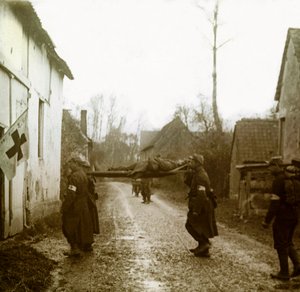 Fotografie - Stereoglasplatte über den Ersten Weltkrieg: Verletzte kommen an der Notfallstation an