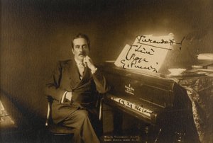 Porträt des Komponisten Giacomo Puccini (1858-1924)