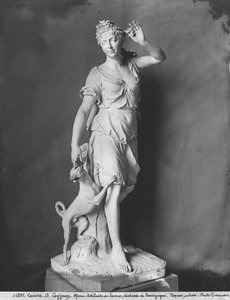 Marie-Adelaide de Savoie, Herzogin von Burgund, als Diana die Jägerin, 1709 (Marmor)