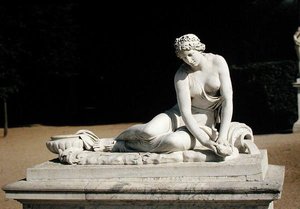 Nymphe mit einer Muschel, aus dem Parterre de Latone von Antoine Coysevox