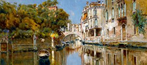 Kanal in Venedig im Sonnenschein