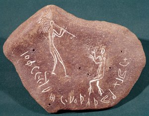 Stein mit einer Tänzerin, einem Flötenspieler und einer safaitischen Inschrift, 1. Jahrhundert v. Chr.-3. Jahrhundert n. Chr.