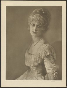 Eine altmodische Dame