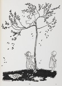 Zwei Kinder versuchen, eine Katze vom Baum zu holen.
