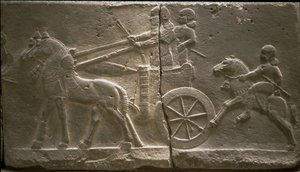 Streitwagen und Kavallerist, 8. Jahrhundert v. Chr.