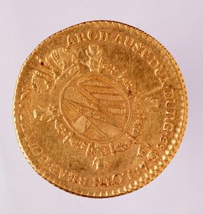 Österreichischer goldener Dublone von Kaiser Joseph II. (1740-1790) 1783, Neapel, Archäologisches Museum von Austrian School