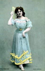 Maie Ash, Schauspielerin, 1905 von Bassano Studio