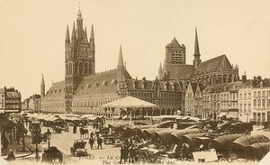 Der Große Platz am Markttag, Ypern, Belgien