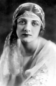 Gladys Cooper, englische Schauspielerin