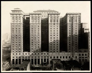 Ansicht der Südseite des Hotel Pennsylvania, 7th Avenue und 32nd Street, New York, 1919 von Byron Company