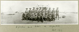 Offiziere und Unteroffiziere in N.Z.M.A.A., Oktober 1917 von Capt. Arthur Rhodes
