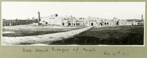 Mauer um die Moschee von Omah, 14. Dezember 1917