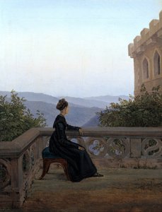 Frau auf dem Balkon