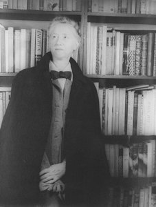 Marianne Moore (1887-1972) 13. November 1948 (Gelatinesilberdruck) von Carl Van Vechten