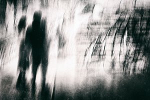 Unheimliche verschwommene Silhouetten von Carsten Velten