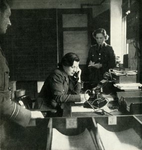 Ein Stationsinformationsraum von Cecil Beaton