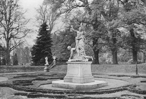 Im Südgarten von Charles Latham