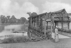 Teepavillon am See von Charles Latham