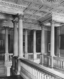 Die Eingangshalle von Charles Latham