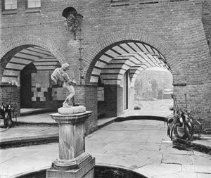Der Brunnenhof