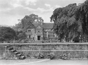 Woodsome Hall von Charles Latham
