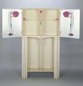 Schränke, hergestellt für 14 Kingsborough Gardens, Glasgow, 1902 von Charles Rennie Mackintosh