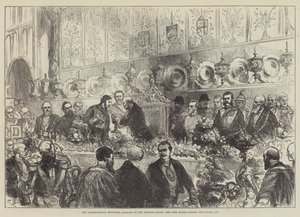 Das Internationale Kommunale Bankett im Mansion House, der Lord Mayor reicht den Liebesbecher