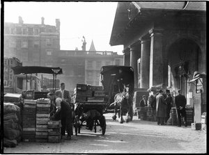 Covent Garden, City of Westminster, Greater London Authority, 1930er Jahre