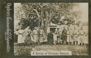 Eine Gruppe chinesischer Boxer von Chinese Photographer