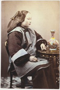 Handkoloriertes Foto einer jungen chinesischen Frau