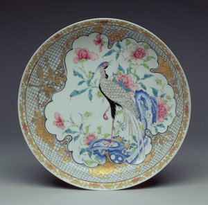Schale bemalt mit einem langschwänzigen Vogel, Felsen und Blumen, Yongzheng-Periode, 1725-35