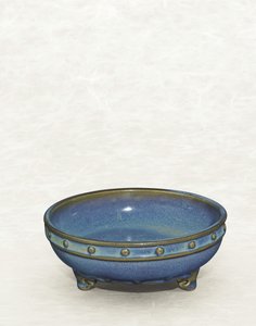 Jun "Nummer neun" Dreifuß-Narzissenschale, Yuan-/Ming-Dynastie von Chinese School