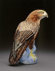 Einer von einem Paar Famille-Rose-Falken, ca. 1750 (Porzellan)
