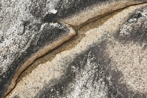 Verwitterter Steinsprung von Christina Sillen