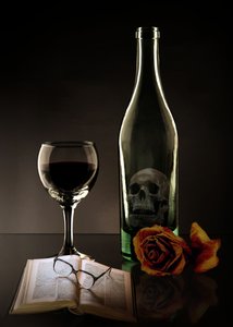 Wein, Schädel und Rose von Christine SUISSIA