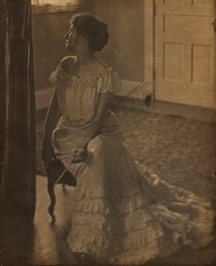 Die Pfauenfeder, ca. 1902 von Clarence H. White
