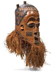 Pende Helmmaske