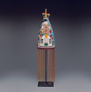 Königskrone (ade), spätes 19. bis frühes 20. Jahrhundert (Glasperlen, Stoff, Korbflechterei und Faser) von Yoruba Culture
