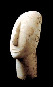 Kunst der Kykladen: „Großer Kopf“ Marmorskulptur. 3000 v. Chr. Kykladische Zivilisation (-3200 bis -2000) Athen, Nationales Archäologisches Museum