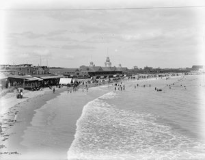 Narragansett Beach und Pier, Rhode Island, ca. 1899 (s/w Foto)